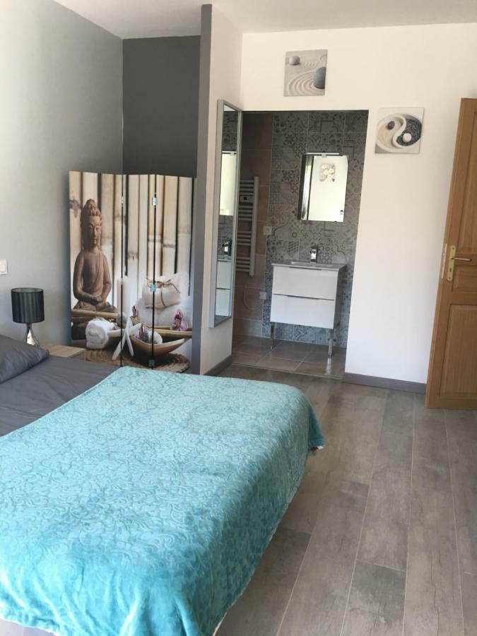 Chambres De Valerie Saint-Cyprien  Extérieur photo